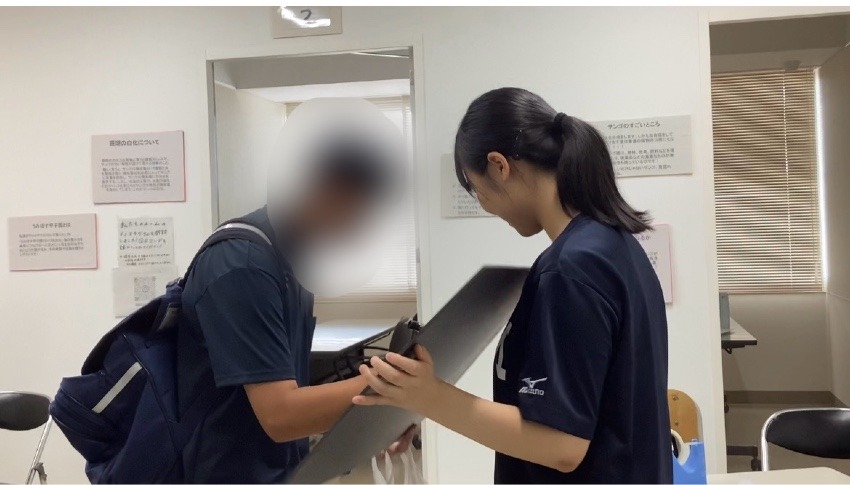 体験入学でサンゴについて紹介をしました！