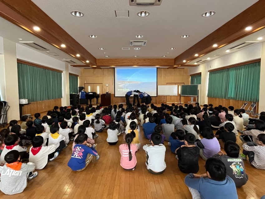 青谷小学校で公演させていただきました