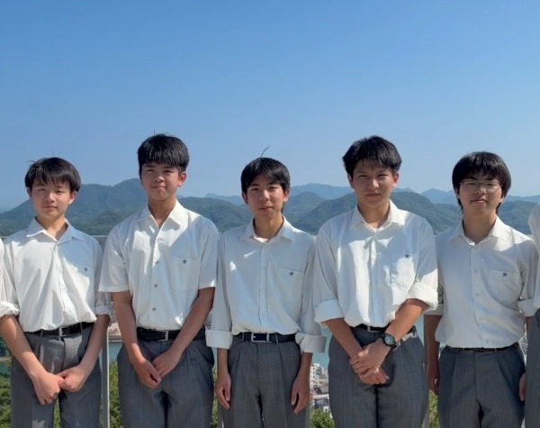 自己紹介①近大福山科学部です！